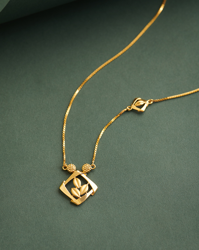 Gold Necklaces 22 Karat Yellow Gold Malthi 22Kt Gold Necklet