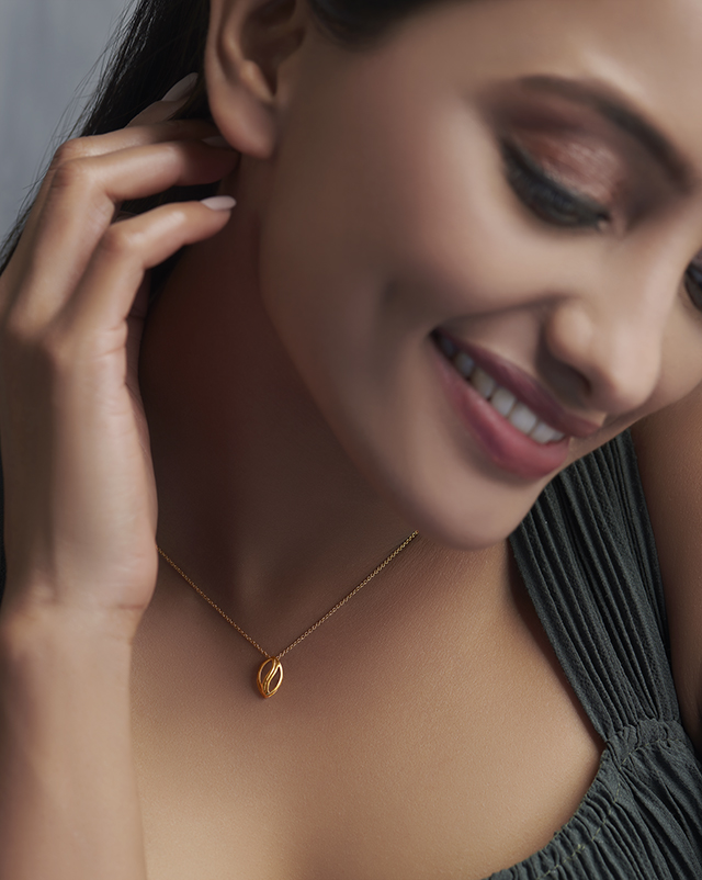 Gold Pendants 22 Karat Yellow Gold Ojasvi 22KT Gold Pendant