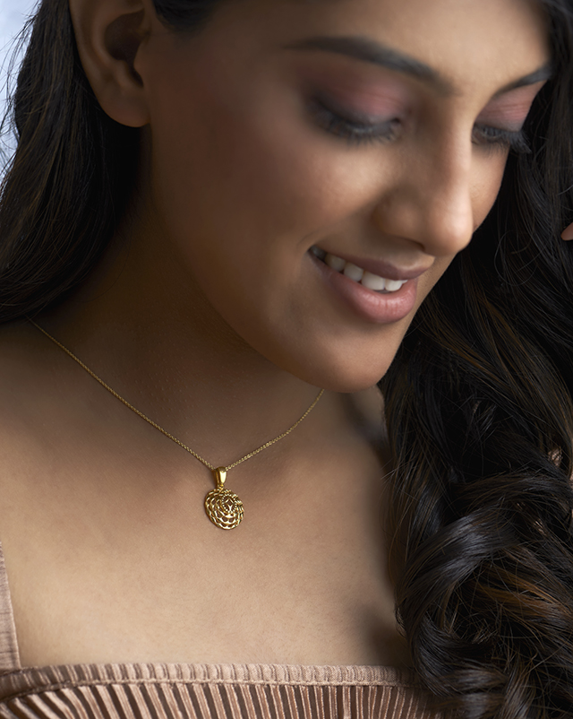 Nivriti 22KT Gold Pendant