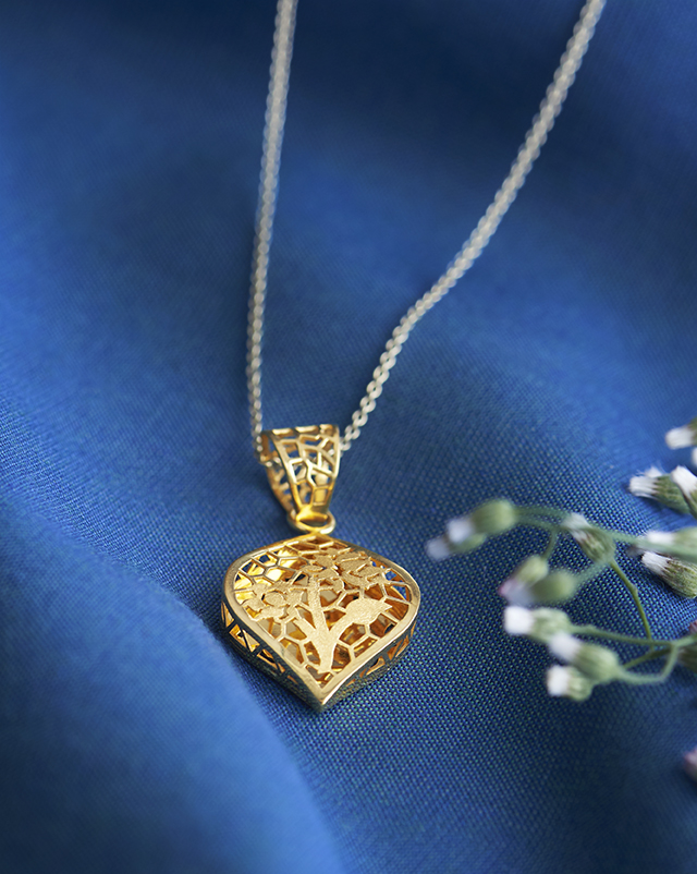 Gold Pendants 22 Karat Yellow Gold Eva 22KT Gold Delicate Pendants