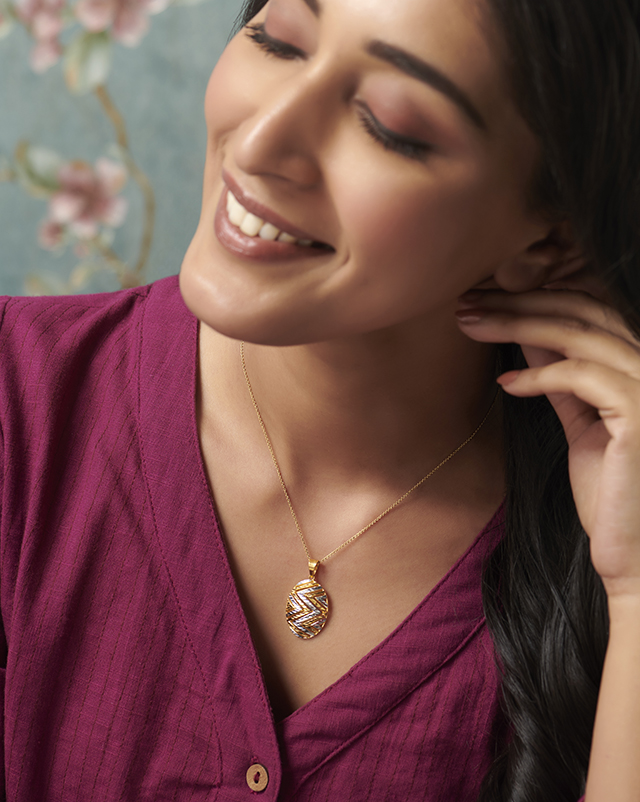 Gold Pendants 22 Karat Yellow Gold Shriya 22KT Yellow Gold Pendant