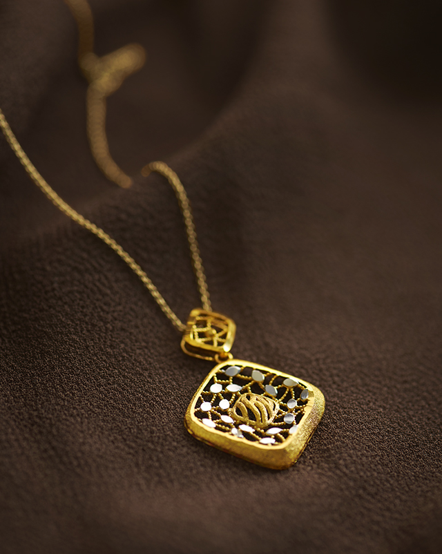 Gold Pendants 22 Karat Yellow Gold Arshika 22KT Yellow Gold Pendant