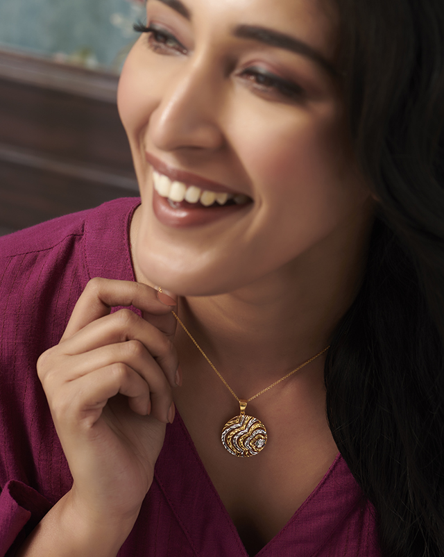 Rhea 22KT Yellow Gold Pendant Rhea 22KT Yellow Gold Pendant