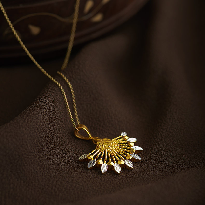 Lizel 22KT Yellow Gold Pendant Lizel 22KT Yellow Gold Pendant