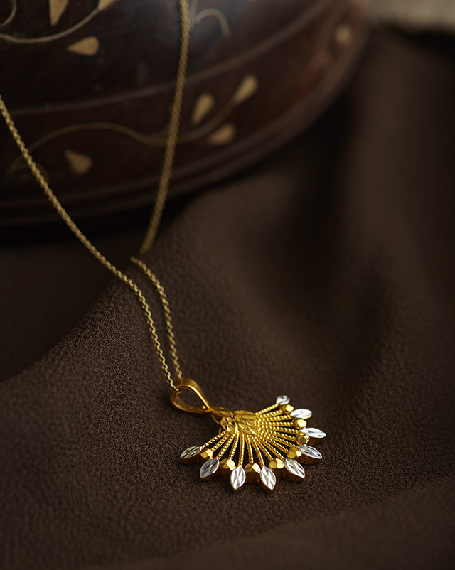 Lizel 22KT Yellow Gold Pendant Lizel 22KT Yellow Gold Pendant