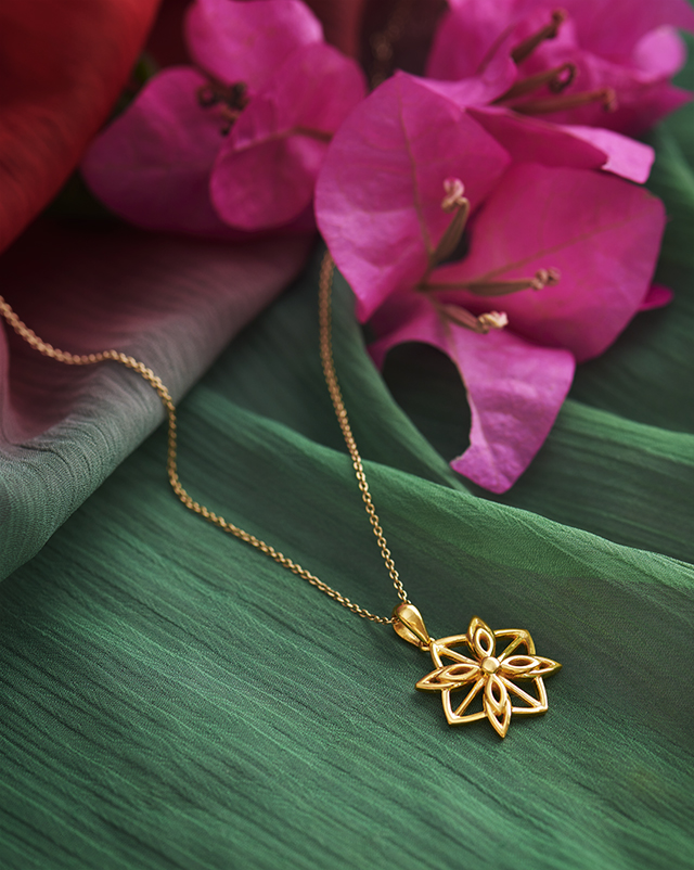 Gold Pendants 22 Karat Yellow Gold Neha 22Kt Gold Pendant