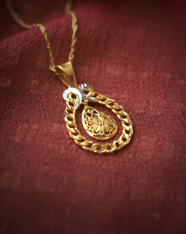 Gold Pendants 22 Karat Yellow Gold Praneeta 22Kt Gold Pendant