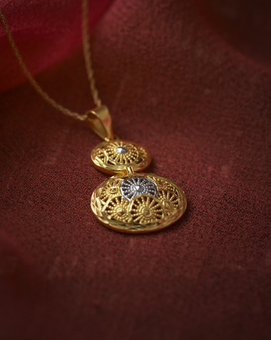 Gold Pendants 22 Karat Yellow Gold Preeyashi 22Kt Gold Pendant