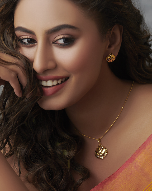 Priya 22Kt Gold Pendant Sets