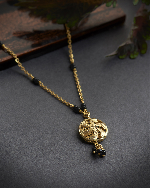 Gold Mangalsutra 22 Karat Yellow Gold Tishya 22KT Gold Mangalsutra