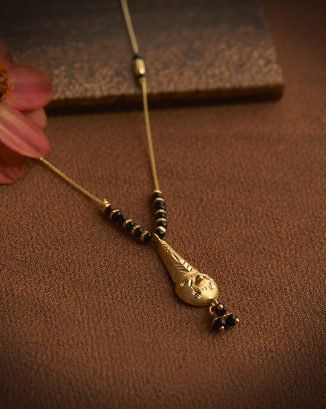 Gold Mangalsutra 22 Karat Yellow Gold Nainika 22KT Gold Mangalsutra