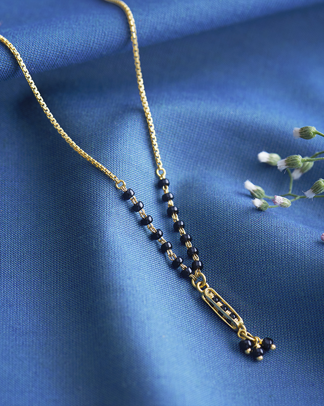 Gold Mangalsutra 22 Karat Yellow Gold Tavisha 22KT Gold Trendy Mangalsutra