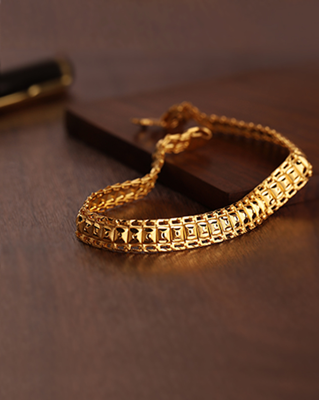 Gold Bracelets 22 Karat Yellow Gold Yuvaan 22KT Gold Bracelet