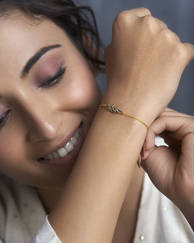 Taanya 22KT Gold Bracelet Taanya 22KT Gold Bracelet