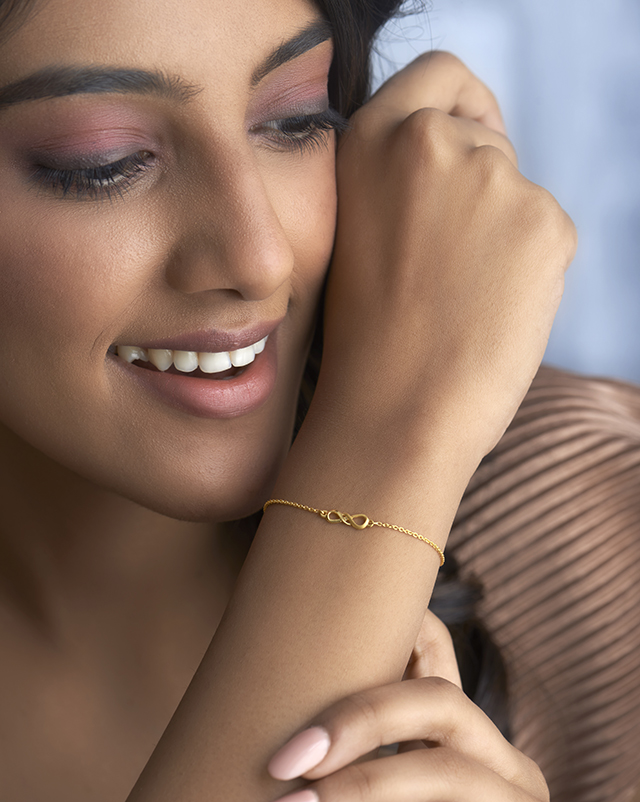 Aishnavi 22KT Gold Bracelet