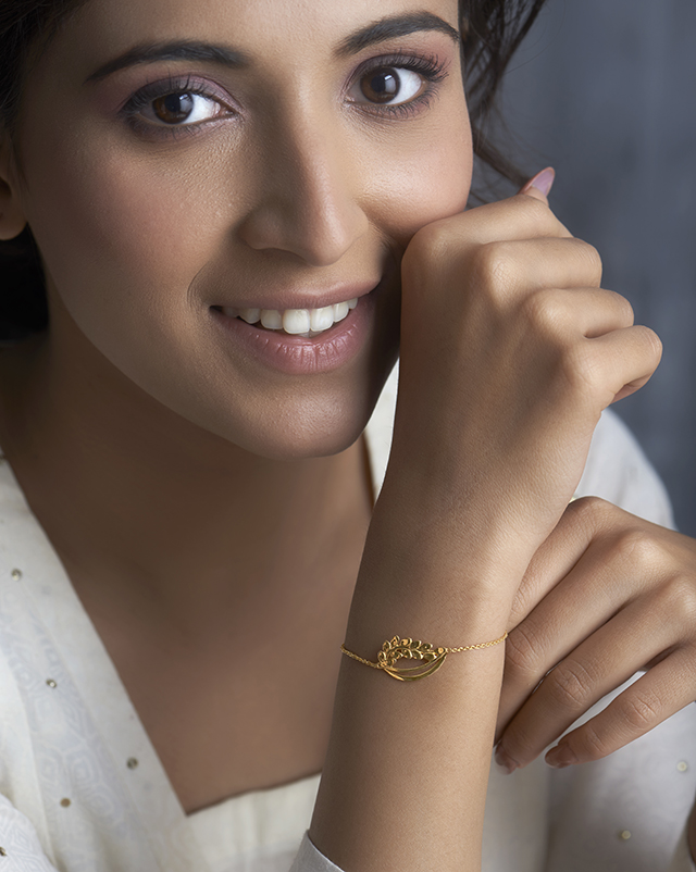 Ria 22KT Gold Bracelet