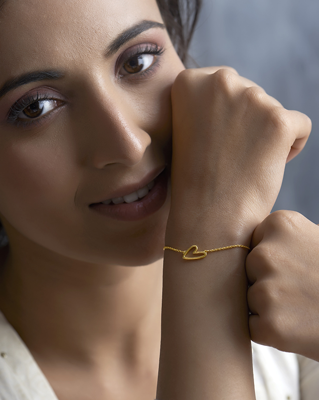 Amado 22KT Gold Bracelet