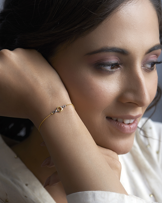 Mahika 22KT Gold Bracelet