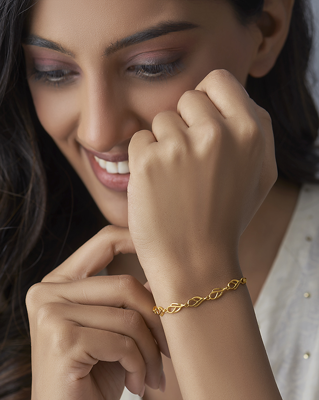 Amaya 22KT Gold BRACELET Amaya 22KT Gold BRACELET