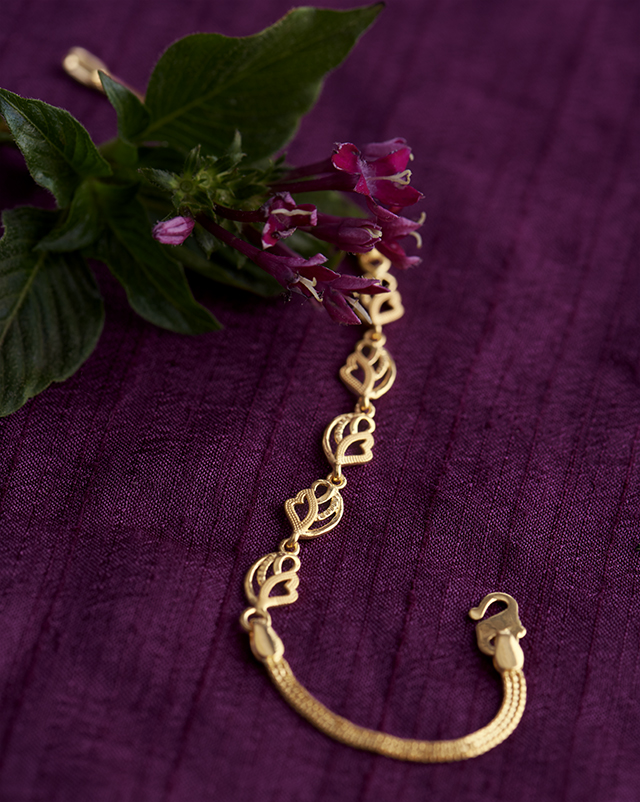 Kiya 22KT Gold BRACELET Kiya 22KT Gold BRACELET