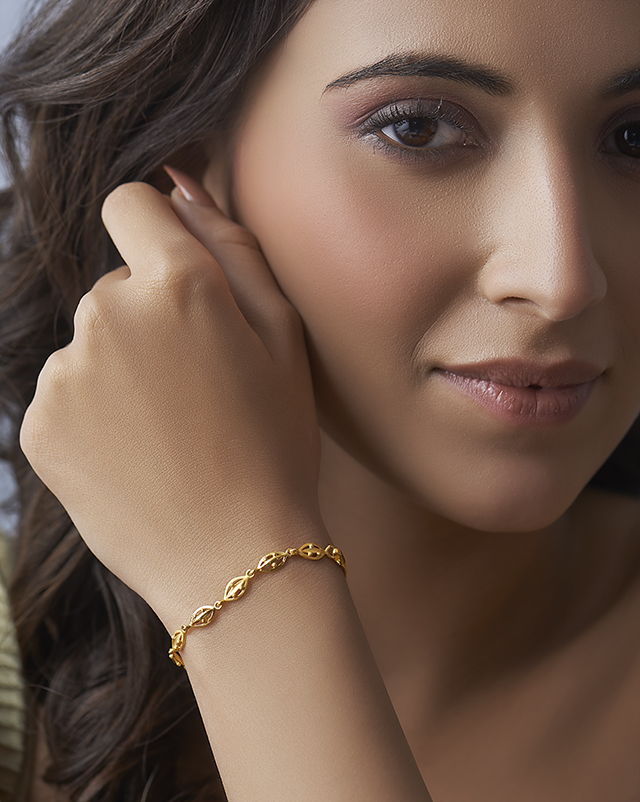 Rashmika 22KT Gold BRACELET Rashmika 22KT Gold BRACELET