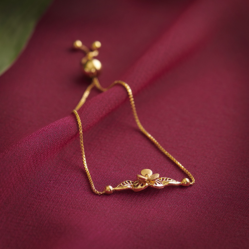 Viyara 22KT Gold Bracelets Viyara 22KT Gold Bracelets