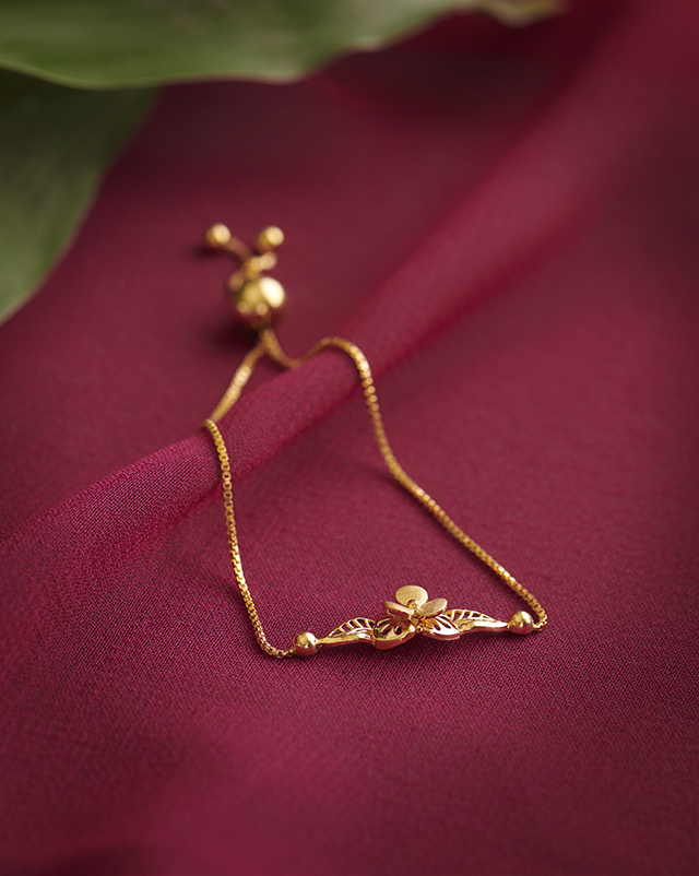 Viyara 22KT Gold Bracelets Viyara 22KT Gold Bracelets