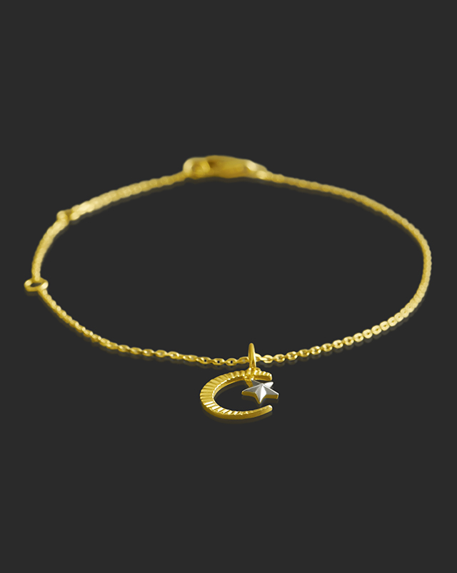 Lianna 22Kt Gold Matching Set, Charm Bracelet