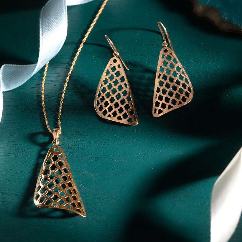 Latticed Triangular Matching Set
