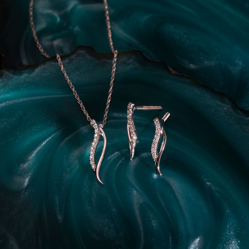 Svelte Matching Set