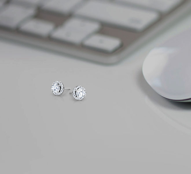 Solitaire Earrings 18 Karat White Gold Tana Solitaire Stud Earrings