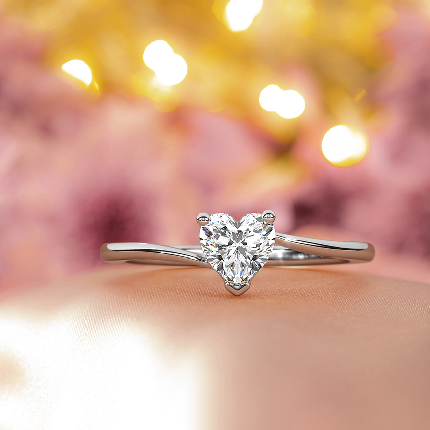 Hera Solitaire Ring