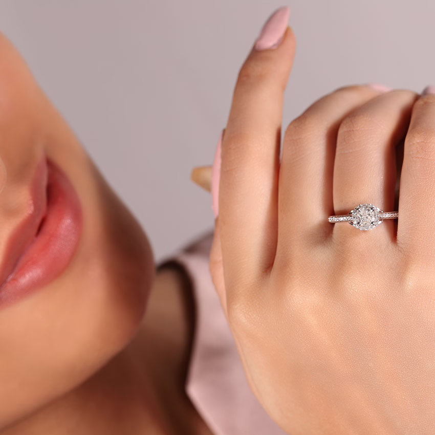 Solitaire Rings 18 Karat White Gold Queen of Diamonds Solitaire Ring