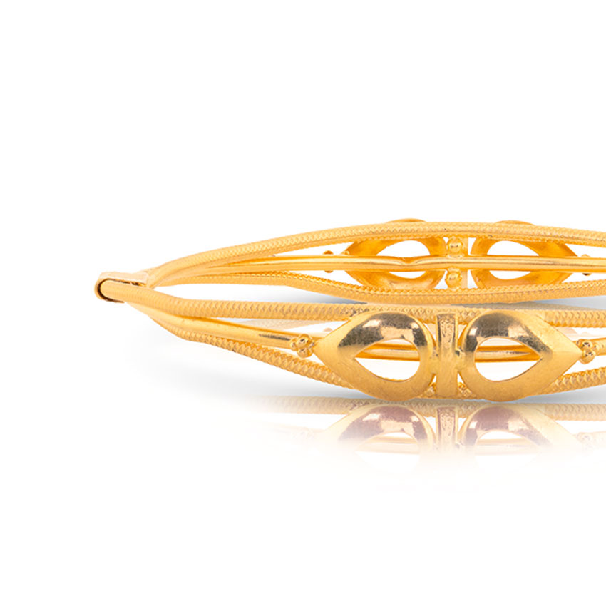 Bela Leaf Gold Bangle