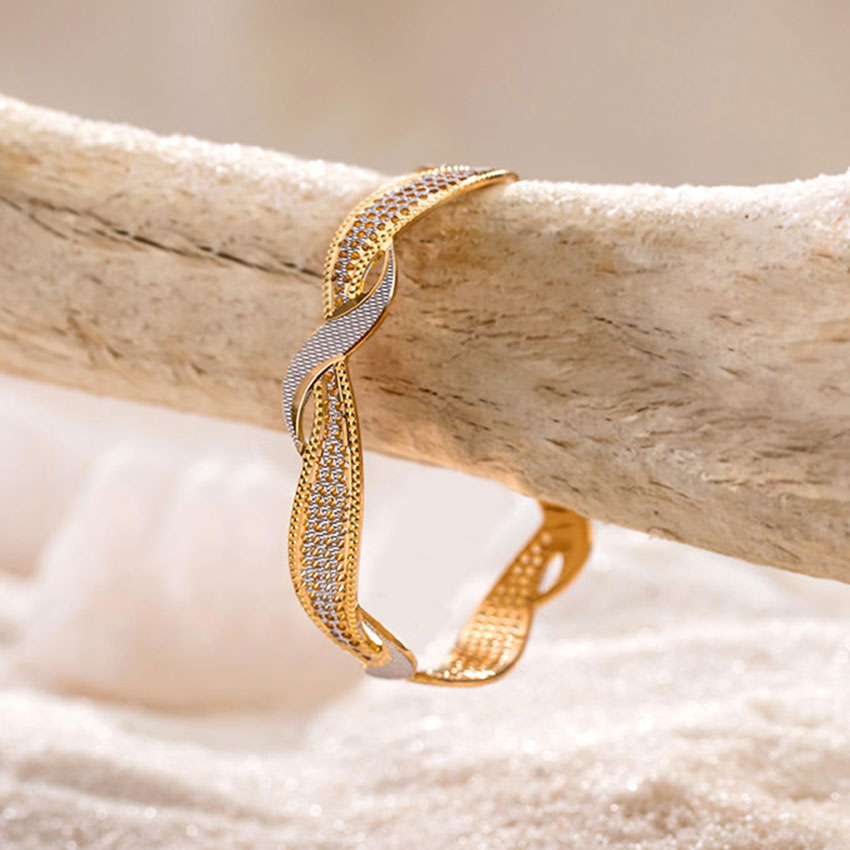 Twine Gold Bangle