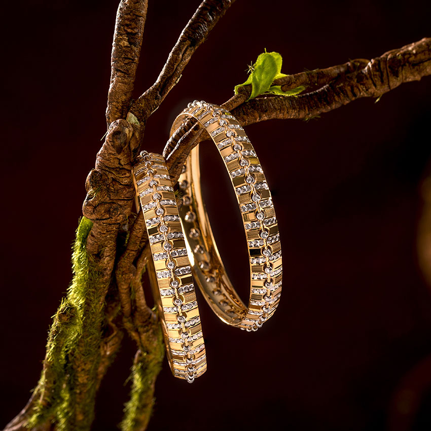 Cutout and Bead Gold Bangle