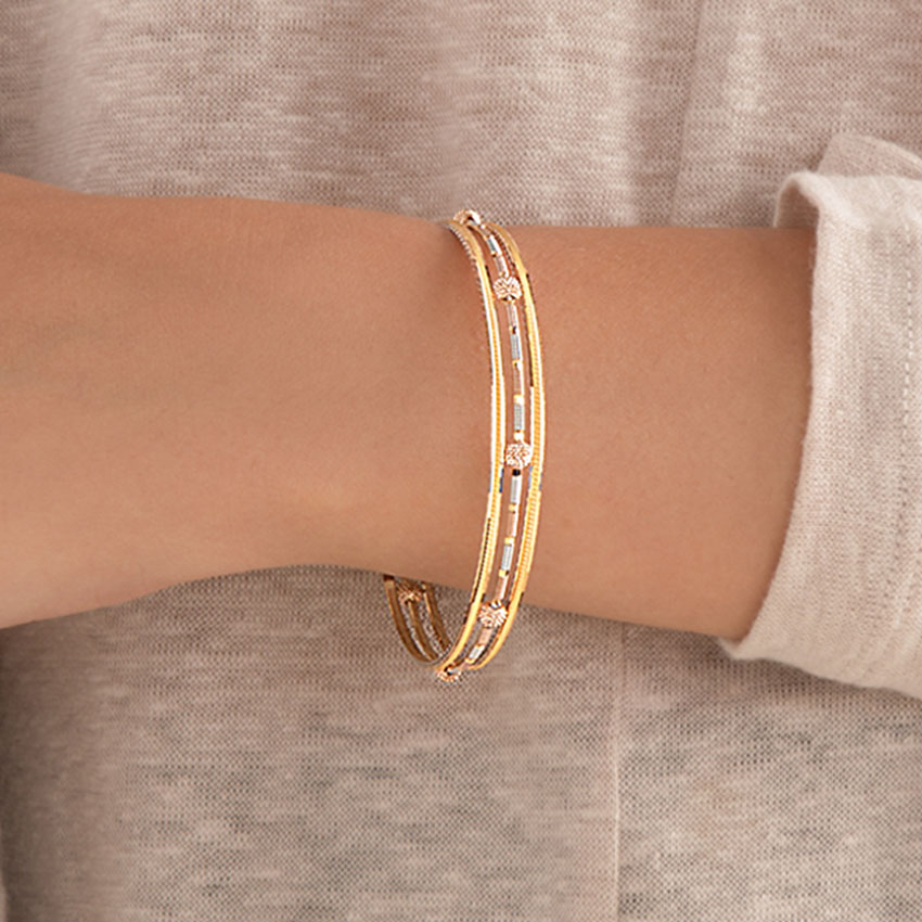 Archa Gold Bangle