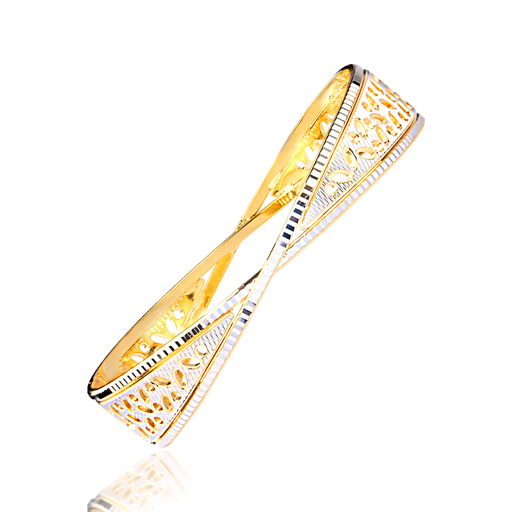 Bella Gold Bangle