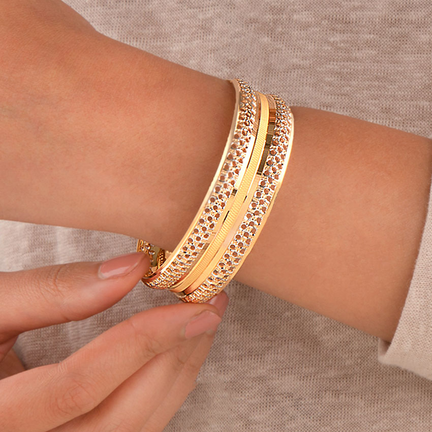 Baani Gold Bangle