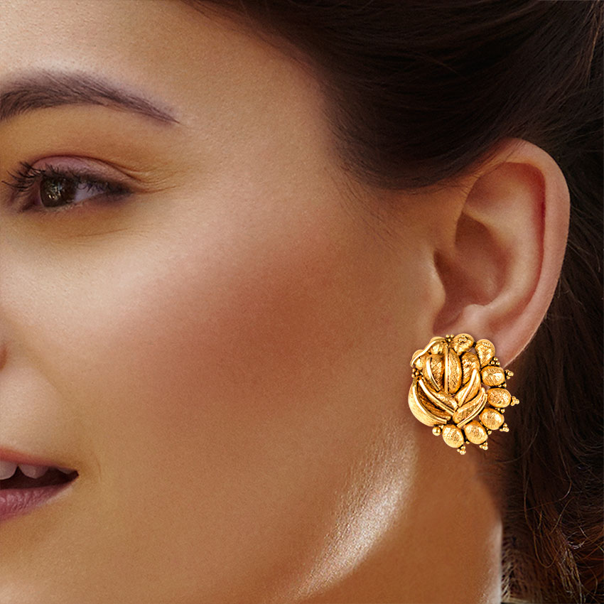 Arrosa Beaded Stud Earrings