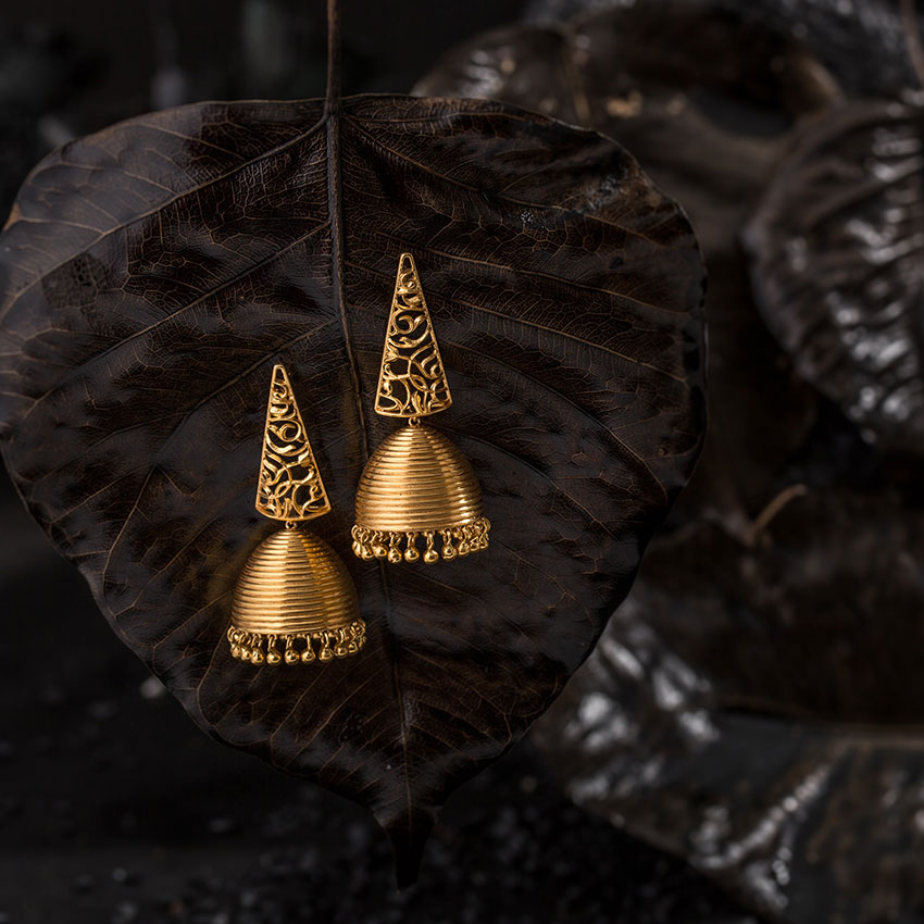 Gold Earrings 22 Karat Yellow Gold Triangular Filigree Gold Jhumkas