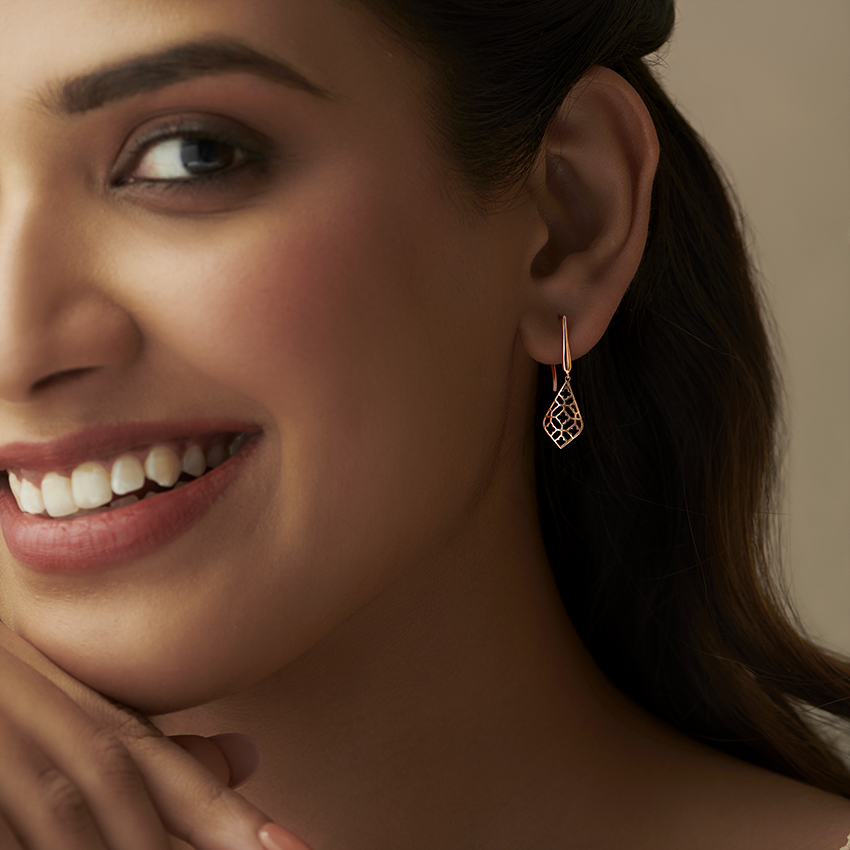 Floret Mesh Gold Drop Earrings Floret Mesh Gold Drop Earrings