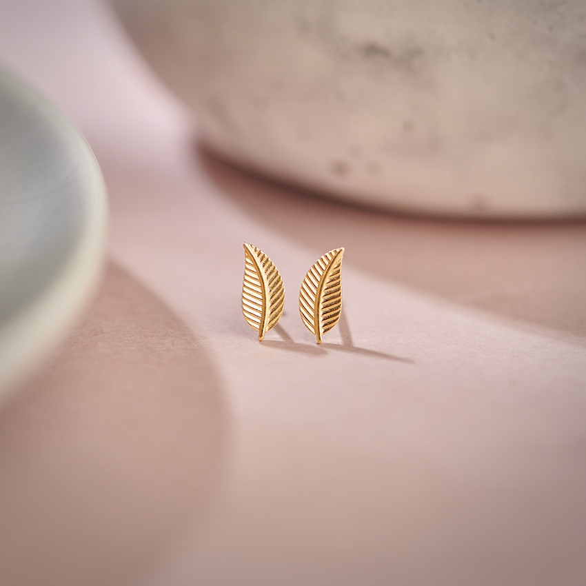 Gold Earrings 14 Karat Yellow Gold Windy Gold Stud Earrings