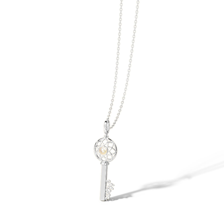 Dreamy Key Pearl Necklace Dreamy Key Pearl Necklace