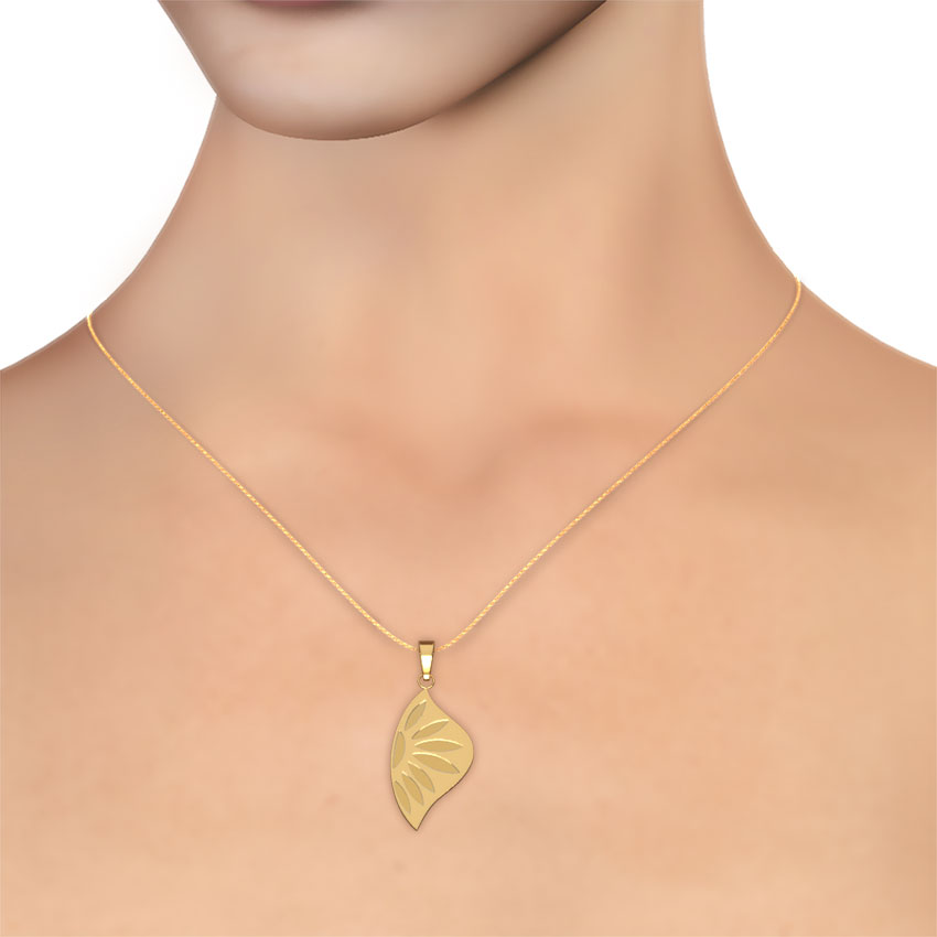 Daisy cut-out Pendant