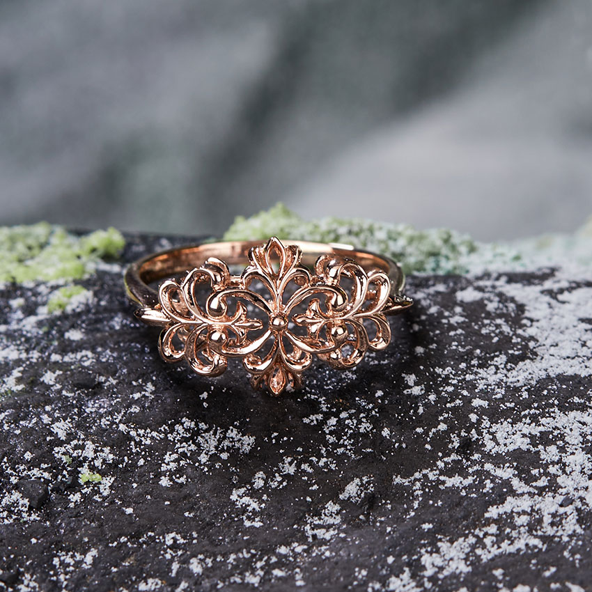 Stunning Filigree Ring