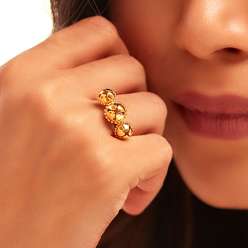 Medha Gold Ring