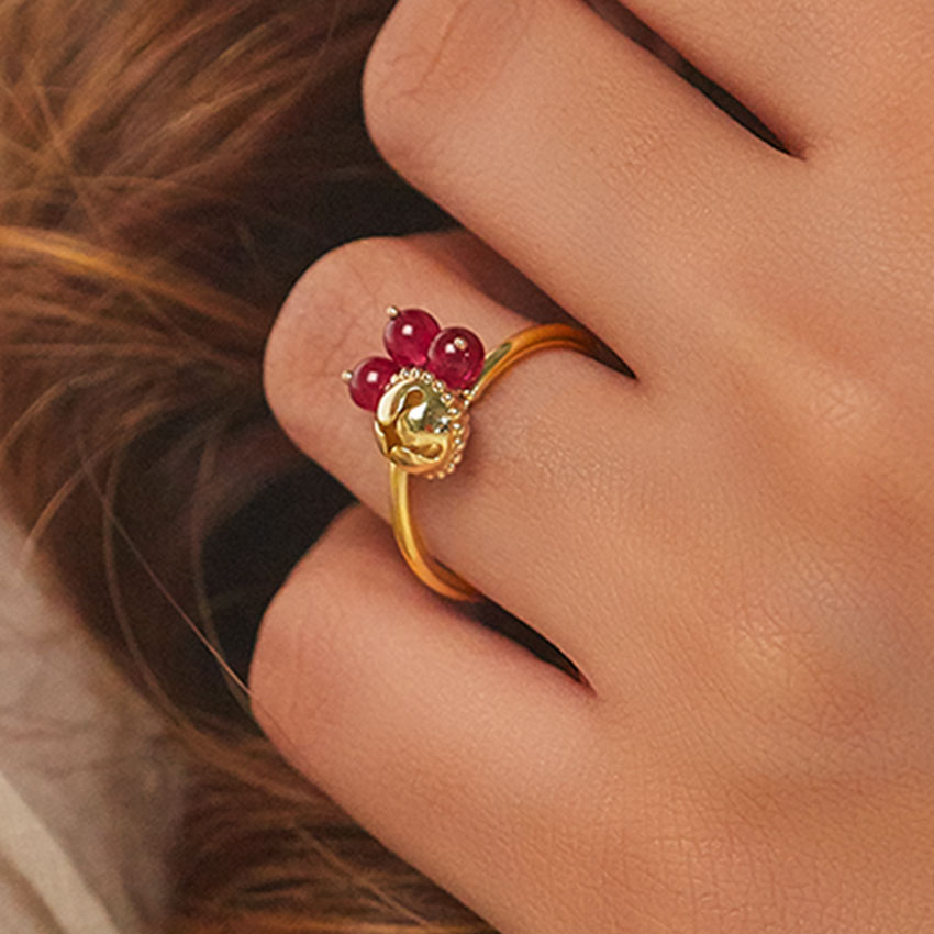 Arushi Gold Ring