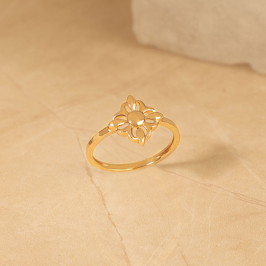 Ornate Gold Ring Ornate Gold Ring