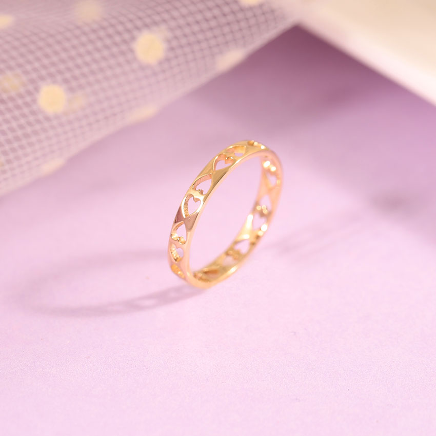 Amore Cutout Gold Band